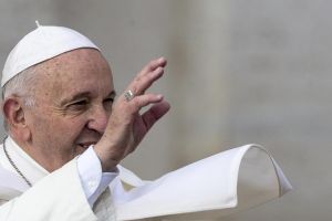 LIVE VIDEO Papa Francisc a ajuns la Blaj. Va începe slujba de beatificare a celor şapte episcopi