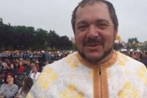 Preot american la Blaj: ”Am venit cu gândul să le duc binecuvântarea papală şi celorlalţi credincioşi din America”