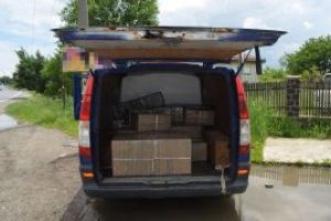 Maramures: Focuri de arma trase in pneurile unui microbuz care rula pe raza localitatii Alba