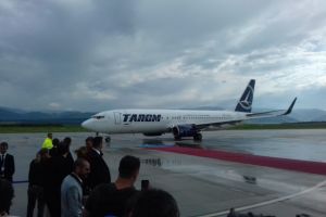 FOTO Curcubeu la plecarea Papei Francisc de pe Aeroportul Sibiu