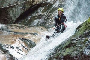 Ghid spre adâncuri: Nicoleta Gherghel, preşedinta clubului de speologie Cristal, îi invită pe orădeni să exploreze adâncimile pământului (FOTO)