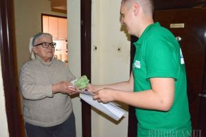 Reciclăm împreună! Peste 12.000 orădeni colectează deşeurile selectiv în trei fracţii, adunând âresturile alimentare în saci biodegradabili