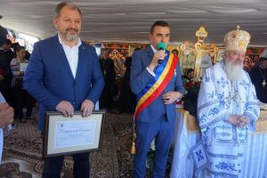 IPS Mitropolit Andrei a resfinţit biserica din Căianu Mic (FOTO)