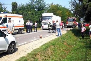 N-a păstrat distanţa şi a rănit un copil!