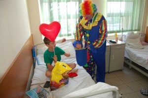 Surprize, spectacol de magie si iluzionism:  Micutii pacienti, rasfatati, de Ziua Copilului, de Arimex Comexim 2000 si Asociatia Suflete Deschise“ (galerie foto)