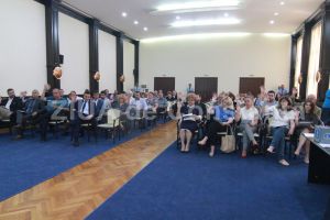 Ce modificari aduce Codul Administrativ. Se revizuiesc majoritatile necesare pentru adoptarea hotararilor consiliilor locale si judetene