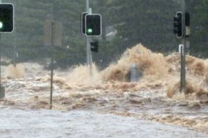 Vin puhoaiele. Avertizare de Cod Portocaliu de inundaţii pentru judeţele Covasna, Harghita şi Mureş