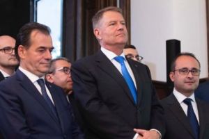 
Lovitură la PNL Bucureşti. Un greu liberal şi-a anunţat retragerea
