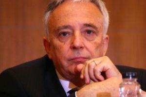 Isărescu transmite un mesaj clar Guvernului Dăncilă. Există o singură soluţie conform şefului BNR
