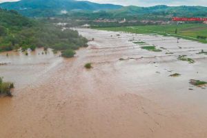 Avertizare hidrologică COD GALBEN pentru judeţul Alba. Pericol de inundaţii pe râul Mureş, până miercuri ora 16.00