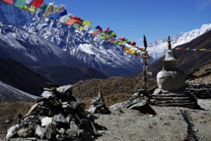 Patru alpinisti salvati, alti opt dati disparuti in Himalaya