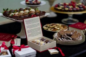 FOTO Muzeul Brukenthal, un nou produs de brand – Ciocolata „Baroc”