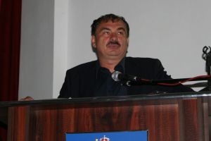 De ce devin copiii victime ale violenţei. Mircea Miclea: Societatea pune accent pe victime, nu pe eroi