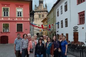 Cursanţii Lectoratului de limbă română de la Cernăuţi, într-o aplicaţie practică în ...