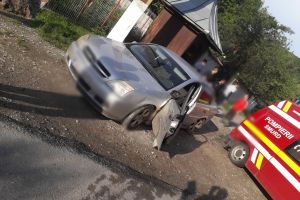Bărbatul implicat în accidentul de la Runcu avea suspedat dreptul de a şofa