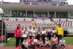Atleţii şcolari, campioni regionali!