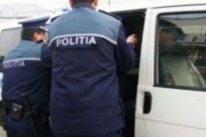 Târgu-Mureş: Hoţ urmărit în stradă de o vânzătoare, prins de Poliţie!