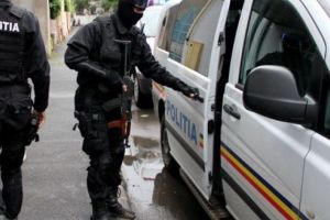 Urmărit în Ungaria pentru furtul a 6.500 de euro, prins în Mureş!
