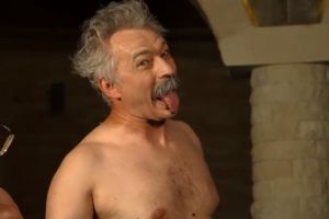 Einstein la aquapark, Chaplin pe Alecsandri şi Lennon în Parcul Libertăţii! Aplicaţia care „aduce” vedete în Oradea (VIDEO)