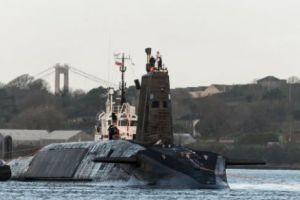 Cocaină la bordul unui sumarin nuclear britanic. Trei marinari depistaţi pozitiv în misiune