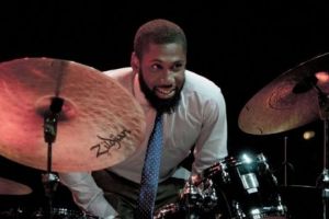 Doliu în lumea muzicii! L-au asasinat pe unul dintre cei mai celebri cântăreţi. Muzica lui a făcut istorie