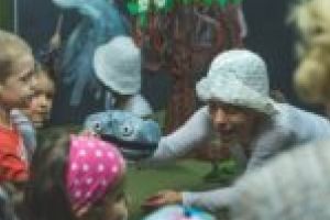 Teatru de păpuşi, în premieră, la Moldova Nouă