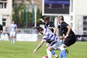 Cine a fondat „Campionii FC Argeş”?