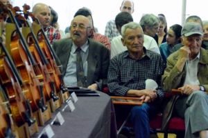 Galerie Foto: Întâlnire de suflet a lutierilor reghineni