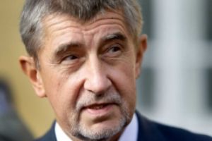 Proteste masive la Praga – Zeci de mii de oameni au cerut demisia pemierului Andrej Babis