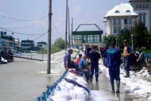 Efectele ploilor torenţiale ameninţă şi Galaţiul: urmează „Cod Galben” de inundaţii pe Dunăre