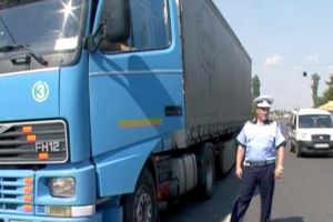 ACUM – PERCHEZIȚII LA PERSOANE BĂNUITE DE FURT DE CARBURANT