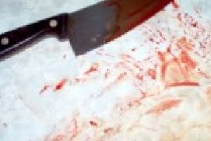 Cutitar “de Braila” prins de politistii. Victimele sale, doi barbati din Visani, sunt in spital in stare grava