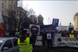 Modificare importantă care poate să facă din sindicate, din nou, o forţă în societatea românească. Ce se propune în Parlament 