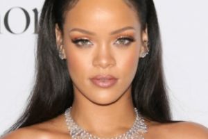 Rihanna este cea mai bogată cântăreaţă din lume: 'Nu m-am gândit niciodată că voi câştiga atât de mulţi bani'