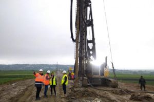 În ciuda vremii nefavorabile, termenul de finalizare la şoseaua de centură a Sucevei ...