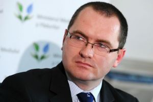 UDMR a solicitat, din nou, intervenţia urgentă a Guvernului în lupta pentru cimitirul din Valea Uzului