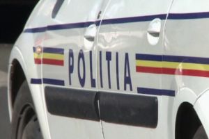 Suspect reţinut pentru spargerea unei case de vacanţe