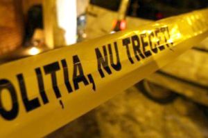Cumplit! Un bărbat de 40 de ani şi-a măcelărit nepotul cu securea