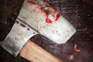 Crimă oribilă, petrecută în Iaşi. Un tânăr de 20 de ani a fost ucis cu o secure 