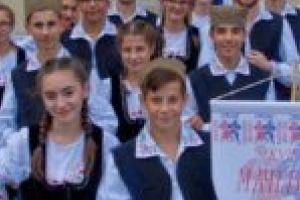 Localitatea Măceşti petrece în stil popular