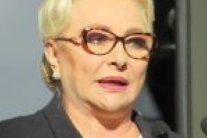 Prim-ministrul Viorica Dăncilă a avut o întrevedere, marţi, 4 iunie, cu preşedintele Comisiei Europene, Jean-Claude Juncker, şi cu prim-vicepreşedintele Comisiei Europene, FransTimmermans
