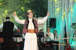 Tânăr interpret de muzică populară din Oradea, locul I la festivalul naţional 