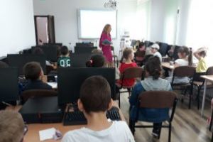 Casa Corpului Didactic Maramures a marcat Ziua Invatatorului prin manifestarea ”Ziua Portilor Deschise”