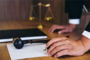 CCR amână pentru 26 iunie sesizarea PNL şi USR pe proiectul privind repatrierea aurului României