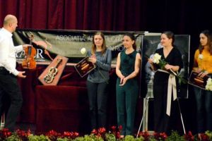 FOTO, VIDEO: Omagiu adus părintelui viorii reghinene la Festivalul ”Roman Boianciuc”