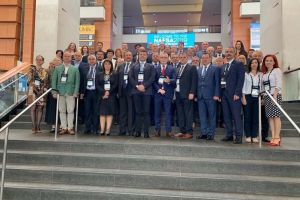 Barney peste Ocean: Universitatea din Oradea caută studenţi la… Washington