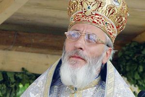 ASTĂZI E ZIUA LUI CALINIC. CE VÂRSTĂ ÎMPLINEŞTE