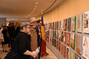 Foto: Expoziţia “Identităţi multiculturale” – succes al artei româneşti la ONU, New York 2019