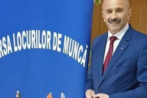 Absolvenţii promoţiei 2019, invitaţi să se înregistreze la AJOFM Mureş