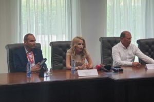 LIVE VIDEO: Compania Transavia finanţează construcţia unui centru medical de recuperare pentru copii, în Alba Iulia